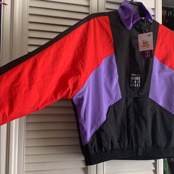 SOLD ///// PUMA Windbreaker - Picture 3 of 7